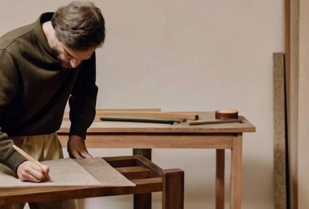 Carpenter building custom furniture